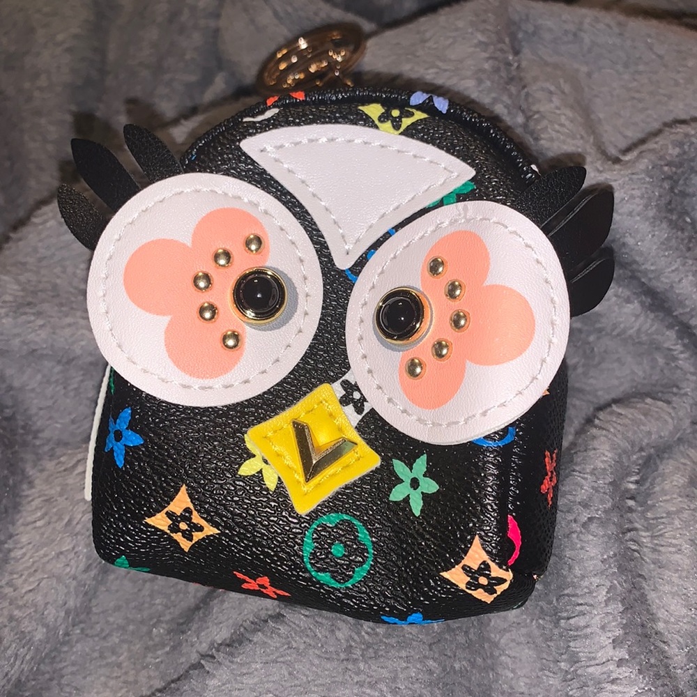 ☀️5/$20 Cute bag charm!